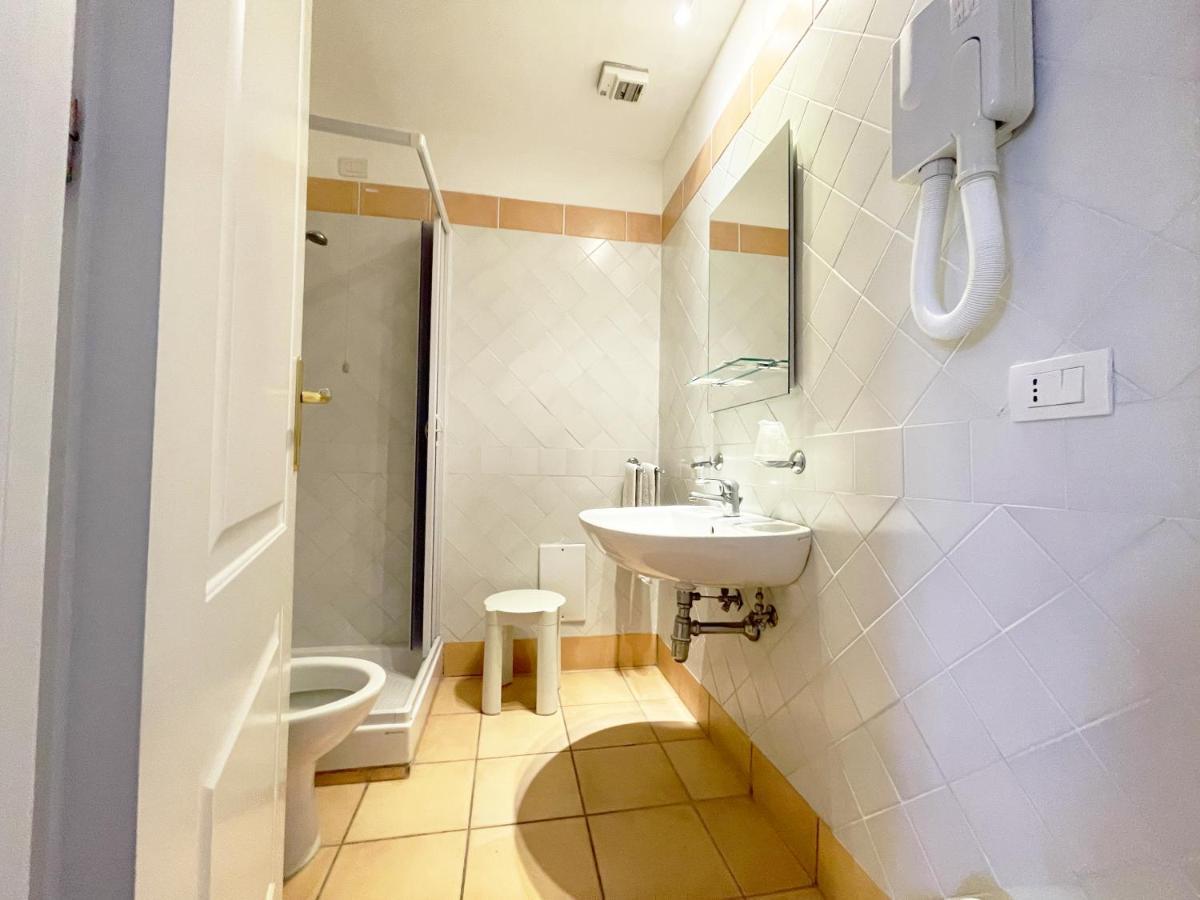 Hotel Reginella Сант-Агата-суи-Дуэ-Гольфи Экстерьер фото