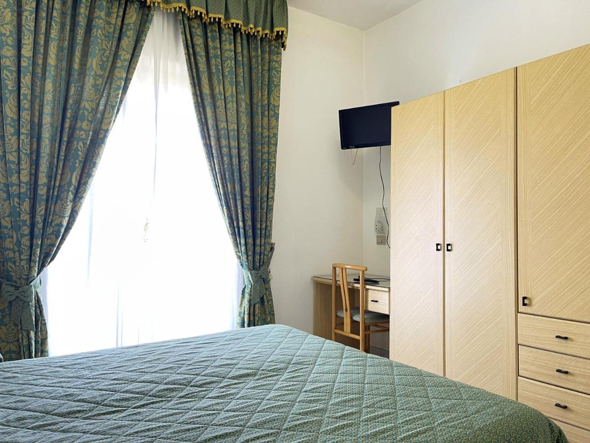 Hotel Reginella Сант-Агата-суи-Дуэ-Гольфи Экстерьер фото